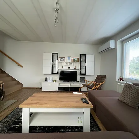 Feriehus Nad Drahou Melnik