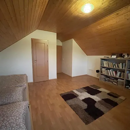 Nad Drahou Melnik Feriehus *